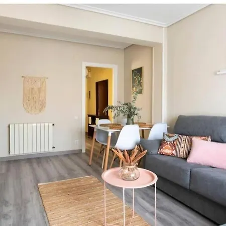 Apartamento Cerca De Las Estaciones Appartement Santander